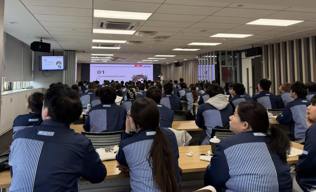 46d7b9b39f82d9a981284c61a799d58a